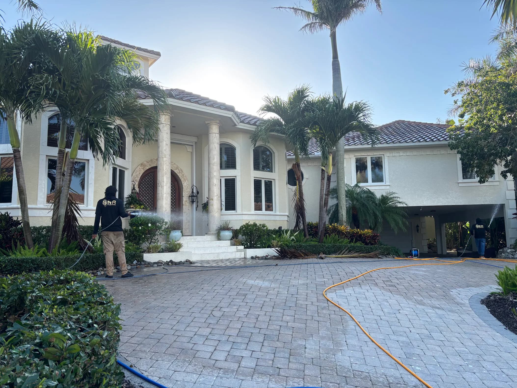 House Washing - House washing