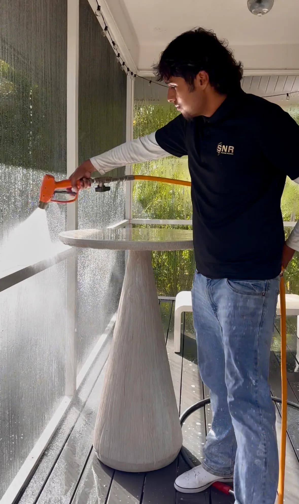 Screen Enclosure Cleaning - Screen enclosure cleaning